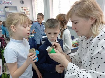 2025 год – Год Защитника Отечества. Это  повод поздравить воинов и почтить память героев различных сражений.