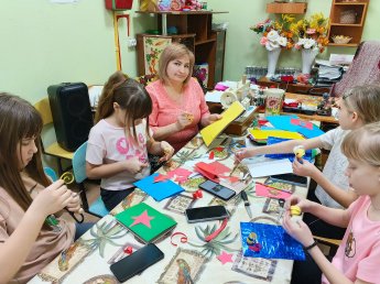 Мастер-класс по изготовлению открытки "Защитникам - Слава!", посвященный Дню защитника Отечества